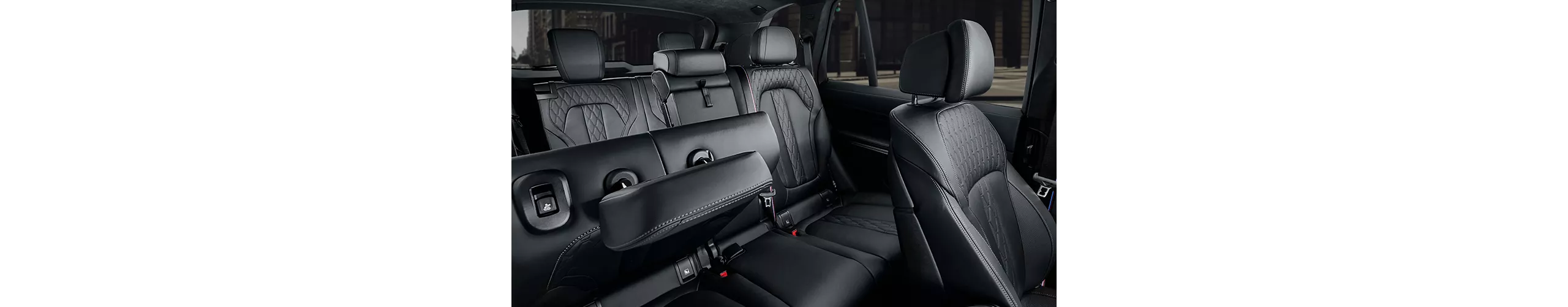 BMW X5：3列目シート