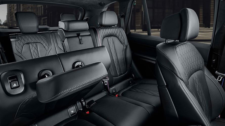 BMW X5：3列目シート