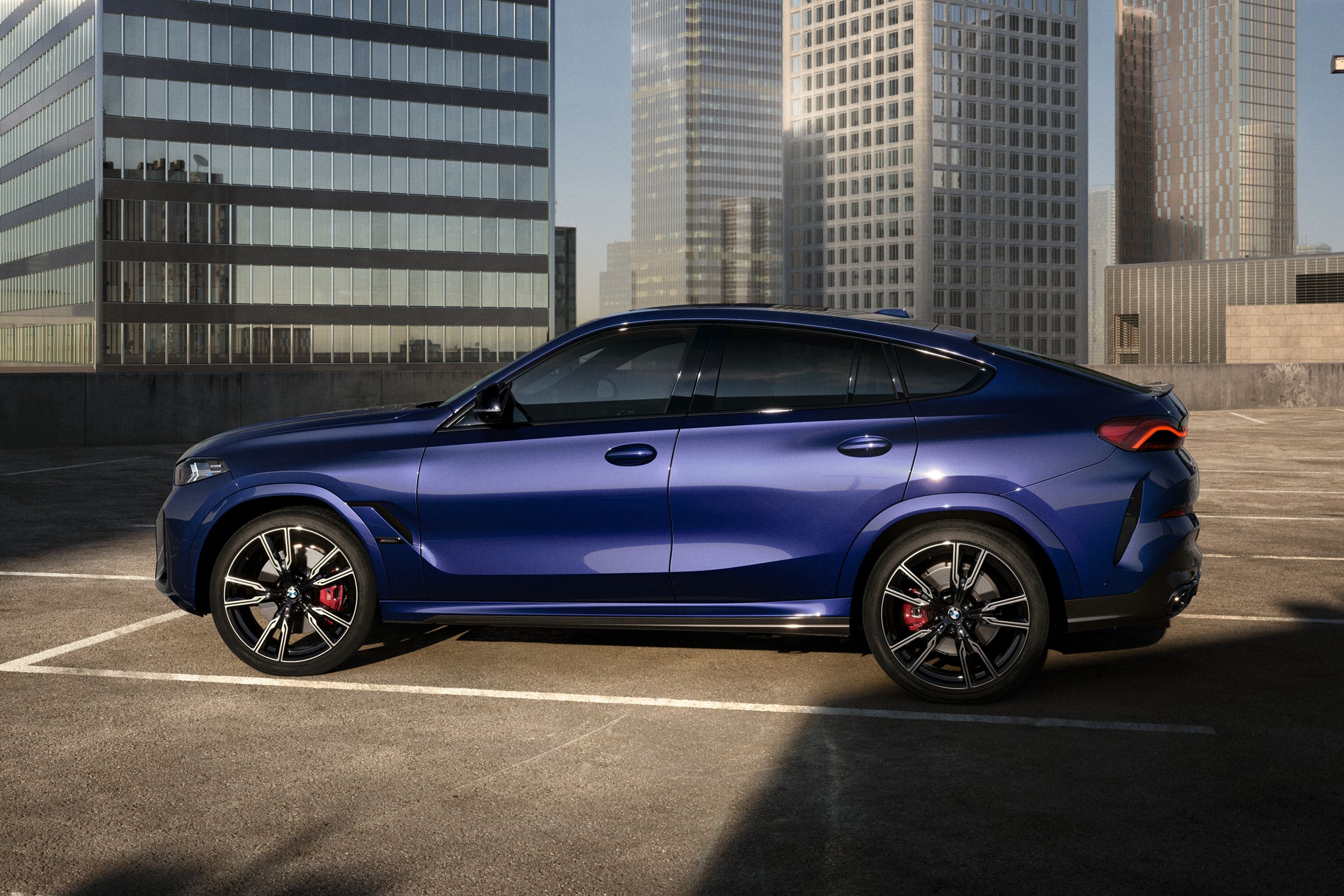 BMW X6 M60i xDriveのエクステリア