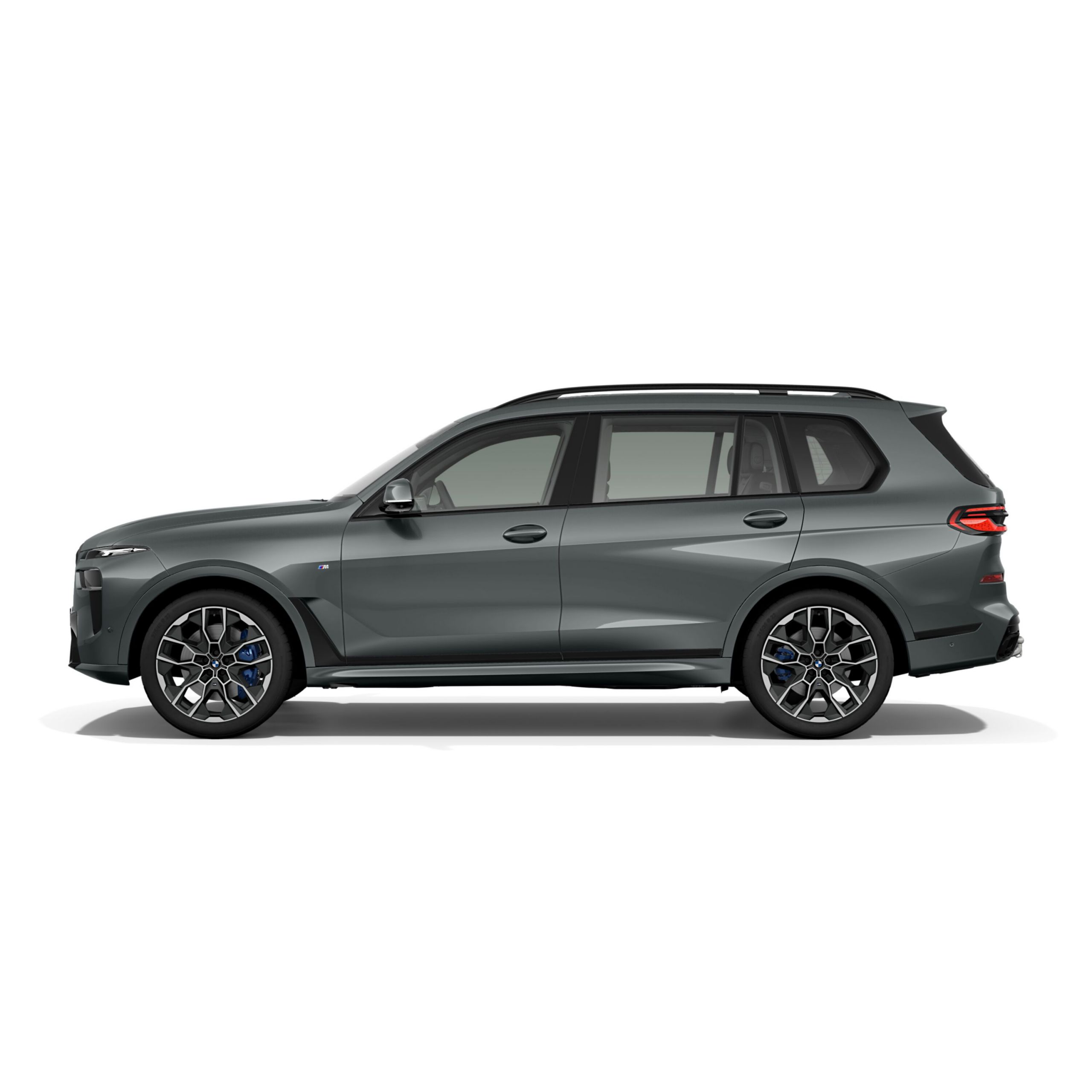 Vista lateral do BMW X7.