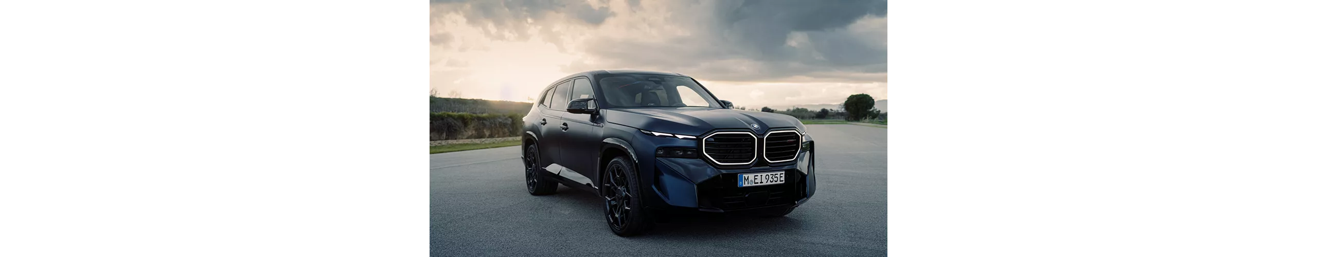 BMW XM 프로모션.